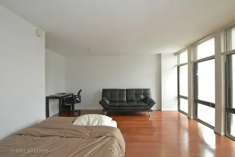 1 East Scott Street Chicago IL 60610