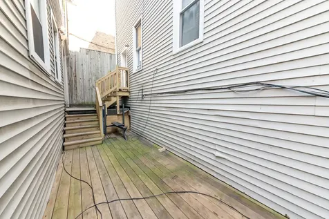 1022 West Fry Street Chicago IL 60642