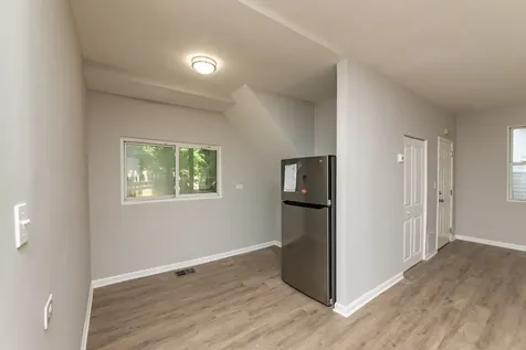 1022 West Fry Street Chicago IL 60642