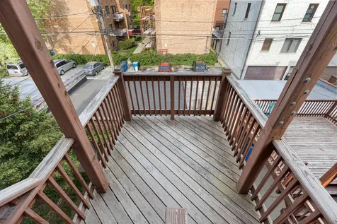 6549 North Mozart Street Chicago IL 60645