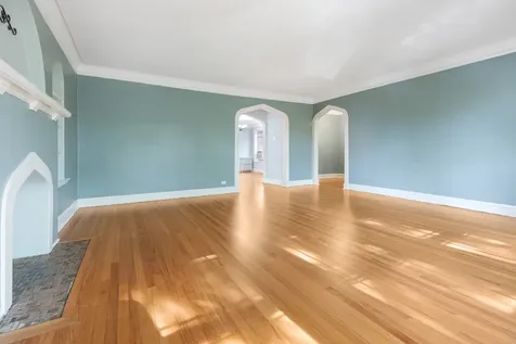 6549 North Mozart Street Chicago IL 60645