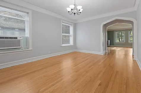 6549 North Mozart Street Chicago IL 60645