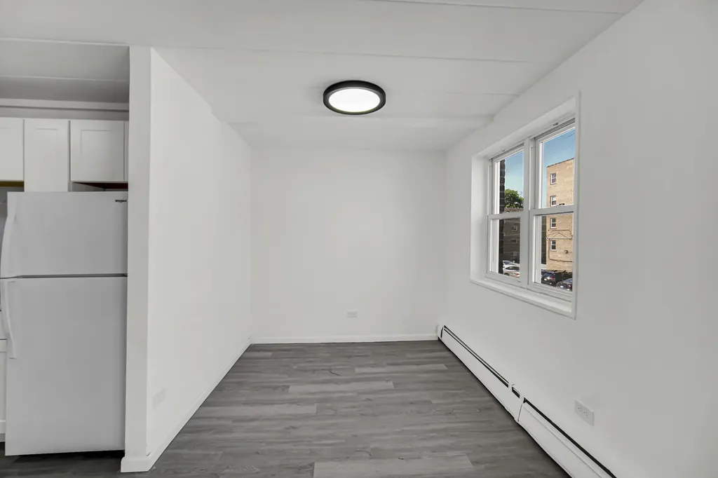 6160 North Damen Avenue Chicago IL 60659