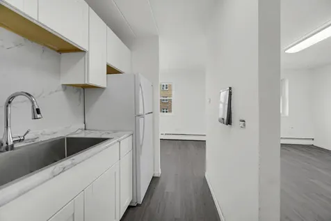 6160 North Damen Avenue Chicago IL 60659