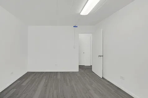 6160 North Damen Avenue Chicago IL 60659