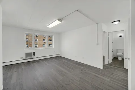 6160 North Damen Avenue Chicago IL 60659
