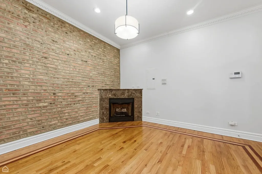 4852 South Prairie Avenue Chicago IL 60615