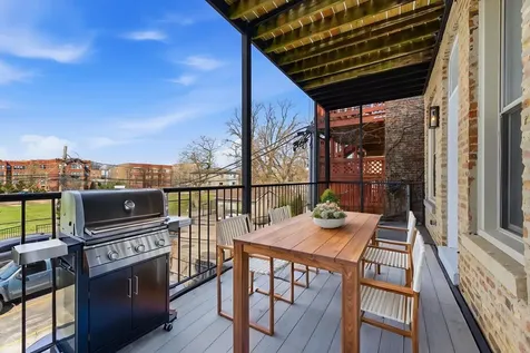 4852 South Prairie Avenue Chicago IL 60615
