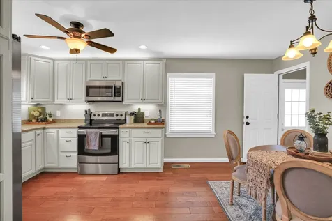615 East Newkirk Street Tuscola IL 61953