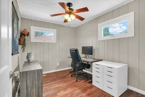 615 East Newkirk Street Tuscola IL 61953