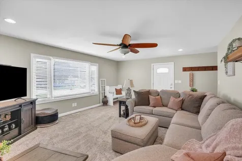 615 East Newkirk Street Tuscola IL 61953