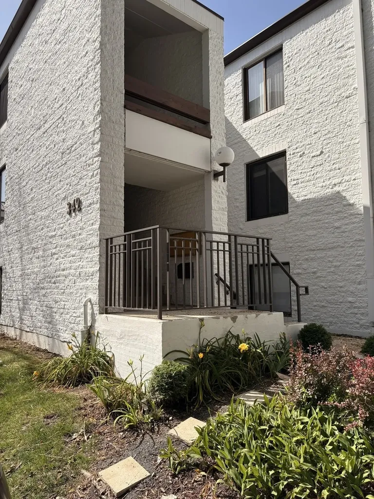 342 West Miner Street Arlington Heights IL 60005