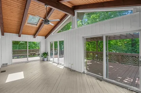109 Wood Drive Algonquin IL 60102