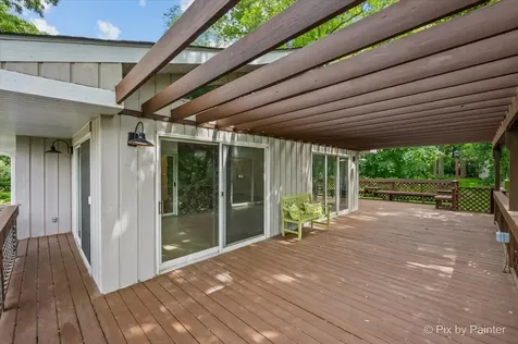 109 Wood Drive Algonquin IL 60102