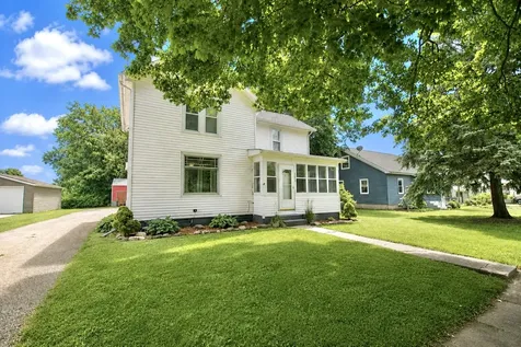 208 South Sycamore Street Franklin Grove IL 61031