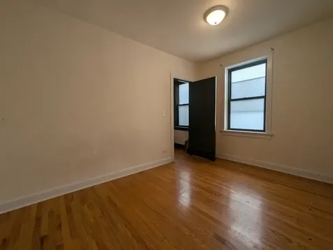 1949 West Cuyler Avenue Chicago IL 60613