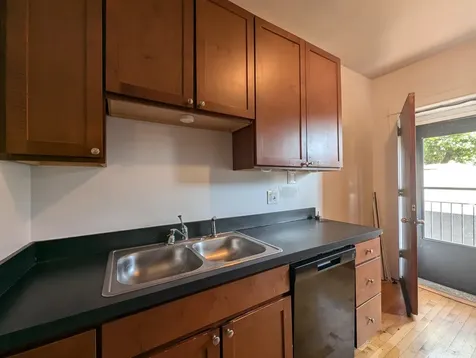 1949 West Cuyler Avenue Chicago IL 60613