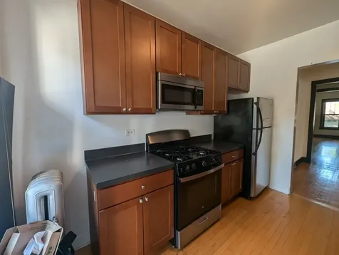 1949 West Cuyler Avenue Chicago IL 60613