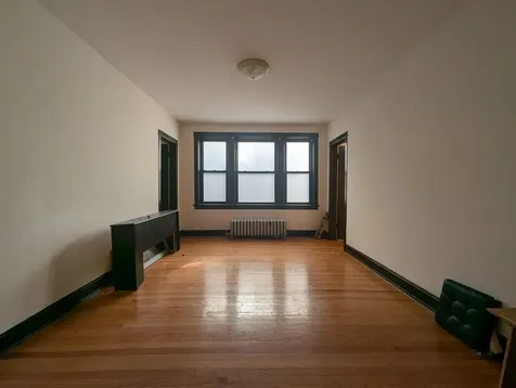 1949 West Cuyler Avenue Chicago IL 60613