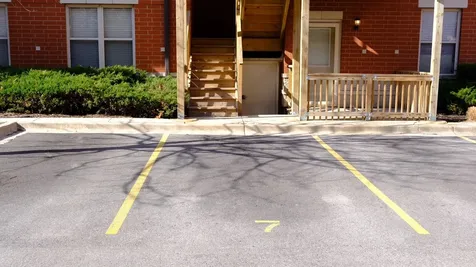 347 East 25th Place Chicago IL 60616