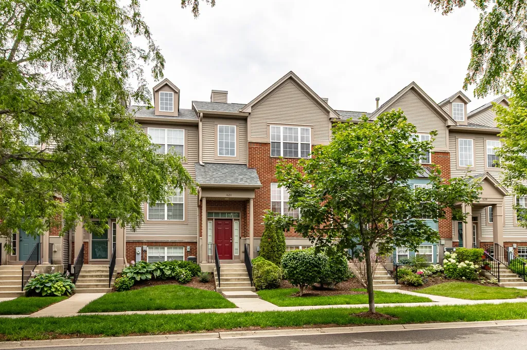 1631 Station Park Drive Grayslake IL 60030
