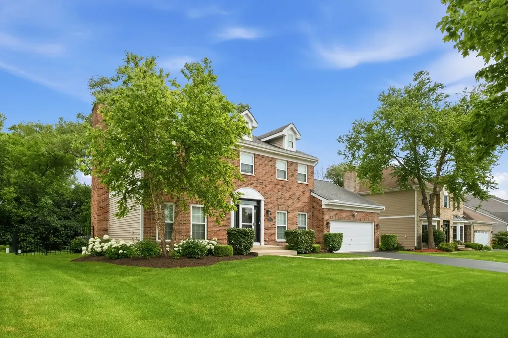 4527 Hatch Lane Lisle IL 60532