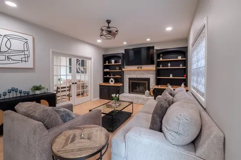 4527 Hatch Lane Lisle IL 60532