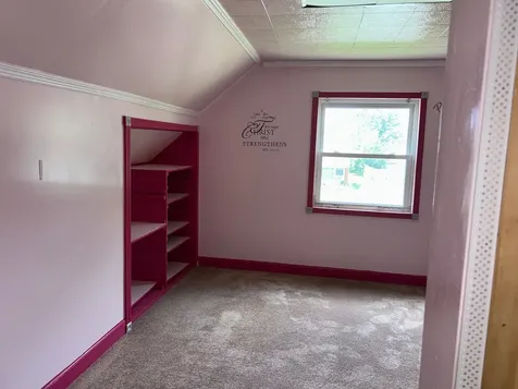 17111 Oakwood Avenue Lansing IL 60438