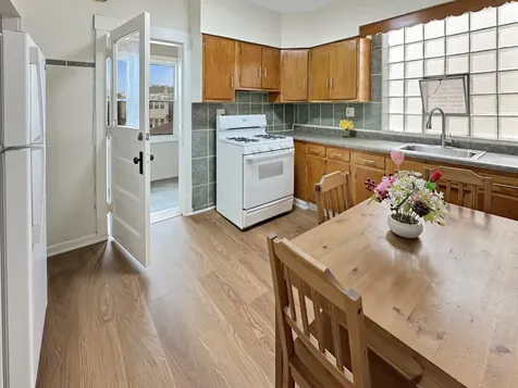 5244 West Altgeld Street W Chicago IL 60639