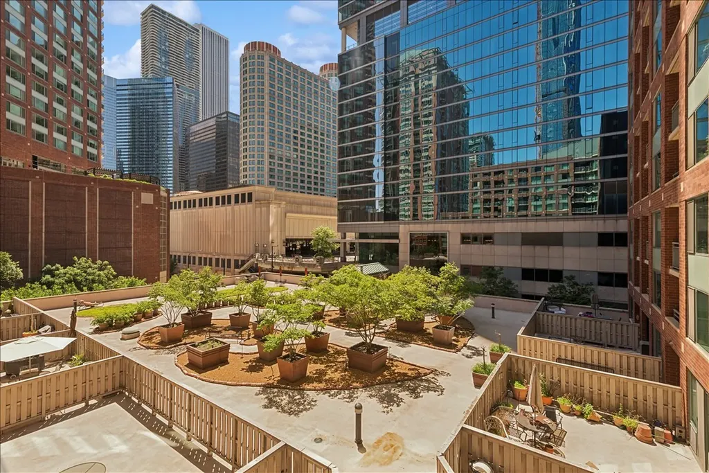 440 North Mcclurg Court Chicago IL 60611