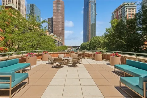 440 North Mcclurg Court Chicago IL 60611