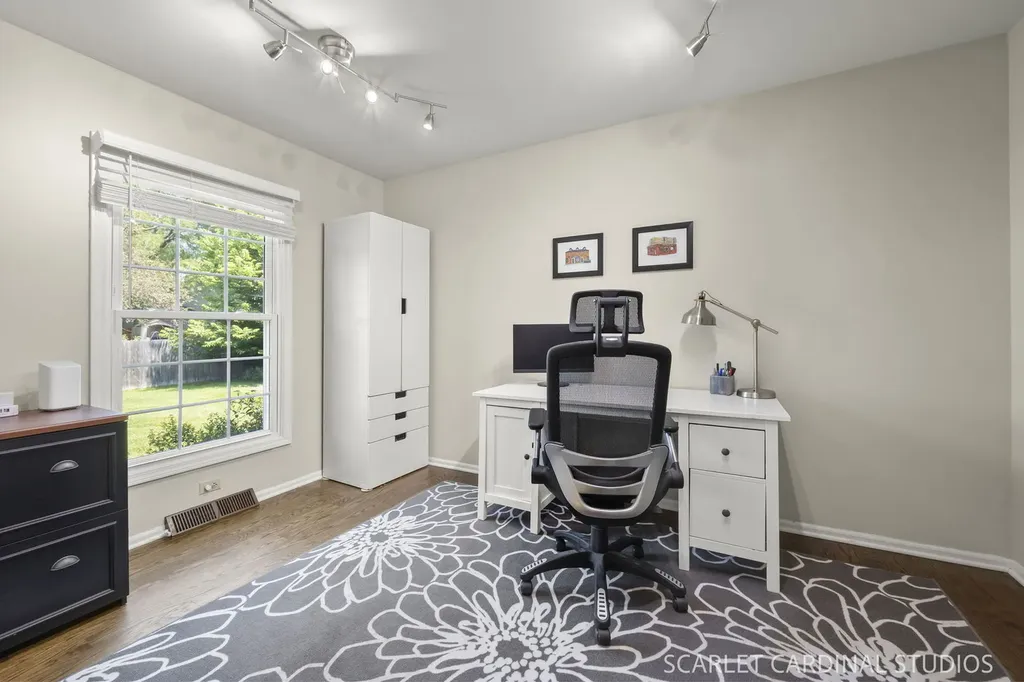 1181 Banyon Court Naperville IL 60540