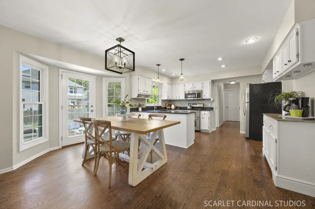 1181 Banyon Court Naperville IL 60540