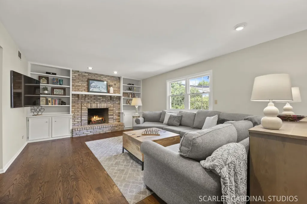 1181 Banyon Court Naperville IL 60540