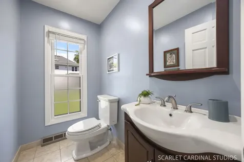 1181 Banyon Court Naperville IL 60540