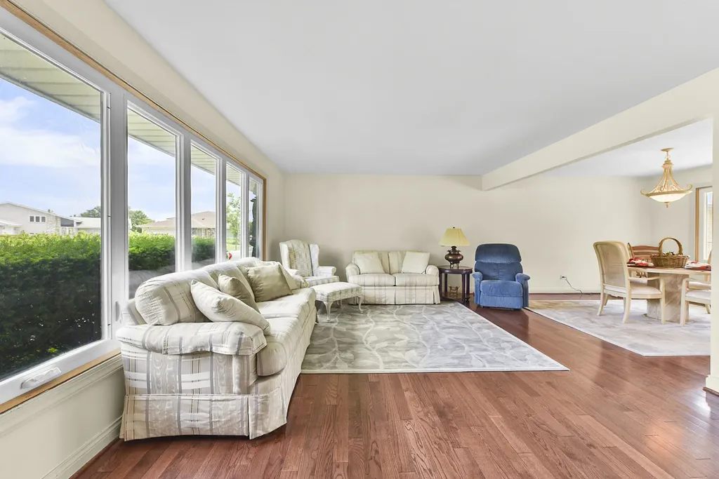 7561 Ponderosa Court Orland Park IL 60462