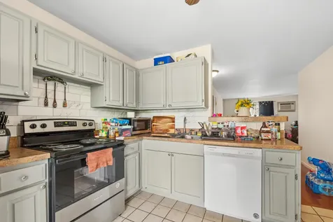 175 North Waters Edge Drive Glendale Heights IL 60139
