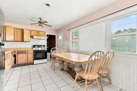 440 Flagstaff Lane Hoffman Estates IL 60169