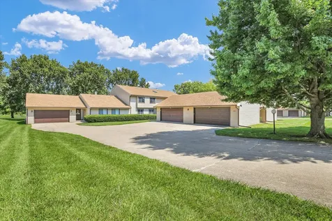 2463 Clayton Boulevard Champaign IL 61822