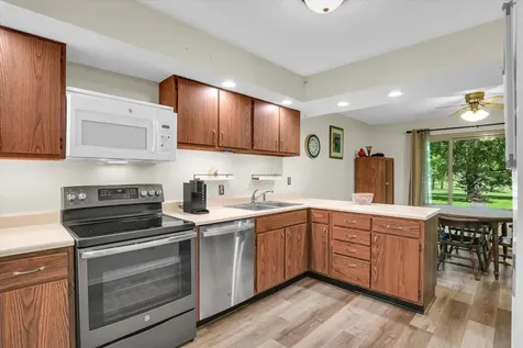 2463 Clayton Boulevard Champaign IL 61822