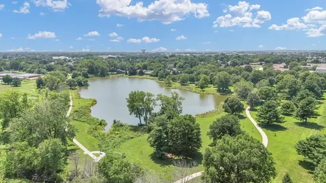 2463 Clayton Boulevard Champaign IL 61822