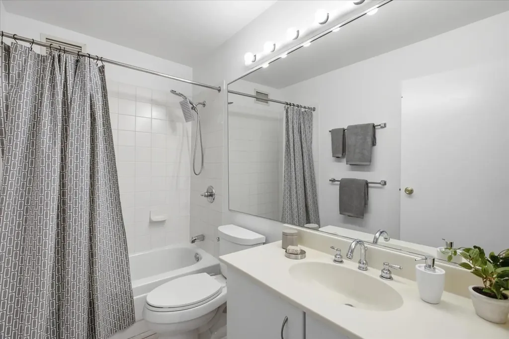 401 East Ontario Street Chicago IL 60611