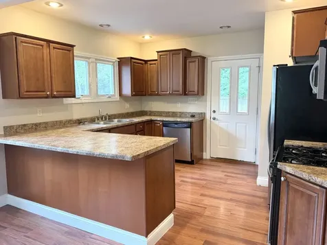 25 Westclox Avenue Peru IL 61354
