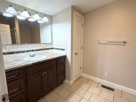 25 Westclox Avenue Peru IL 61354