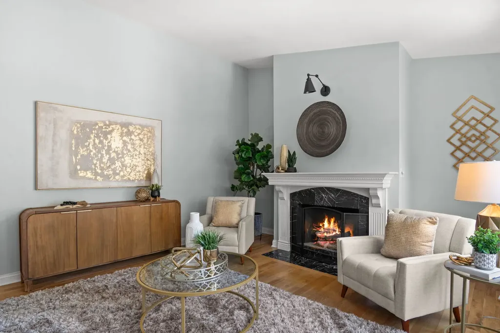 1054 Oakview Drive Wheaton IL 60187