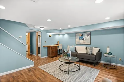 1054 Oakview Drive Wheaton IL 60187