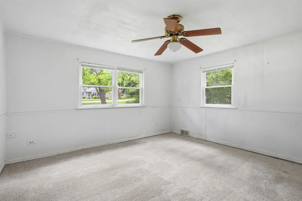 1013 Highmoor Road Lombard IL 60148