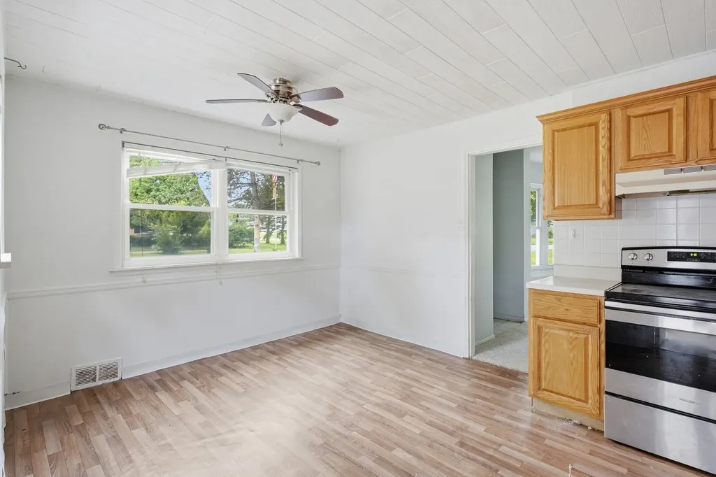 1013 Highmoor Road Lombard IL 60148