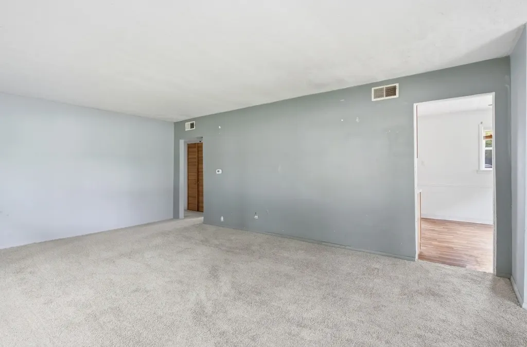 1013 Highmoor Road Lombard IL 60148