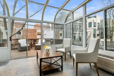 1454 North Wieland Street Chicago IL 60610